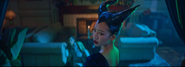 Mỗi lần AMEE comeback l&agrave; một vũ trụ kh&aacute;c nhau: vương quốc tr&ograve; chơi ảo diệu, thế giới cổ t&iacute;ch huyền b&iacute;, c&aacute; biệt c&oacute; một vũ trụ hơi sai sai? - Ảnh 21.