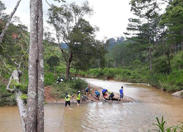 Bạn bè thương tiếc chia buồn nam vận động viên marathon tử vong ở Lâm Đồng - Ảnh 2.