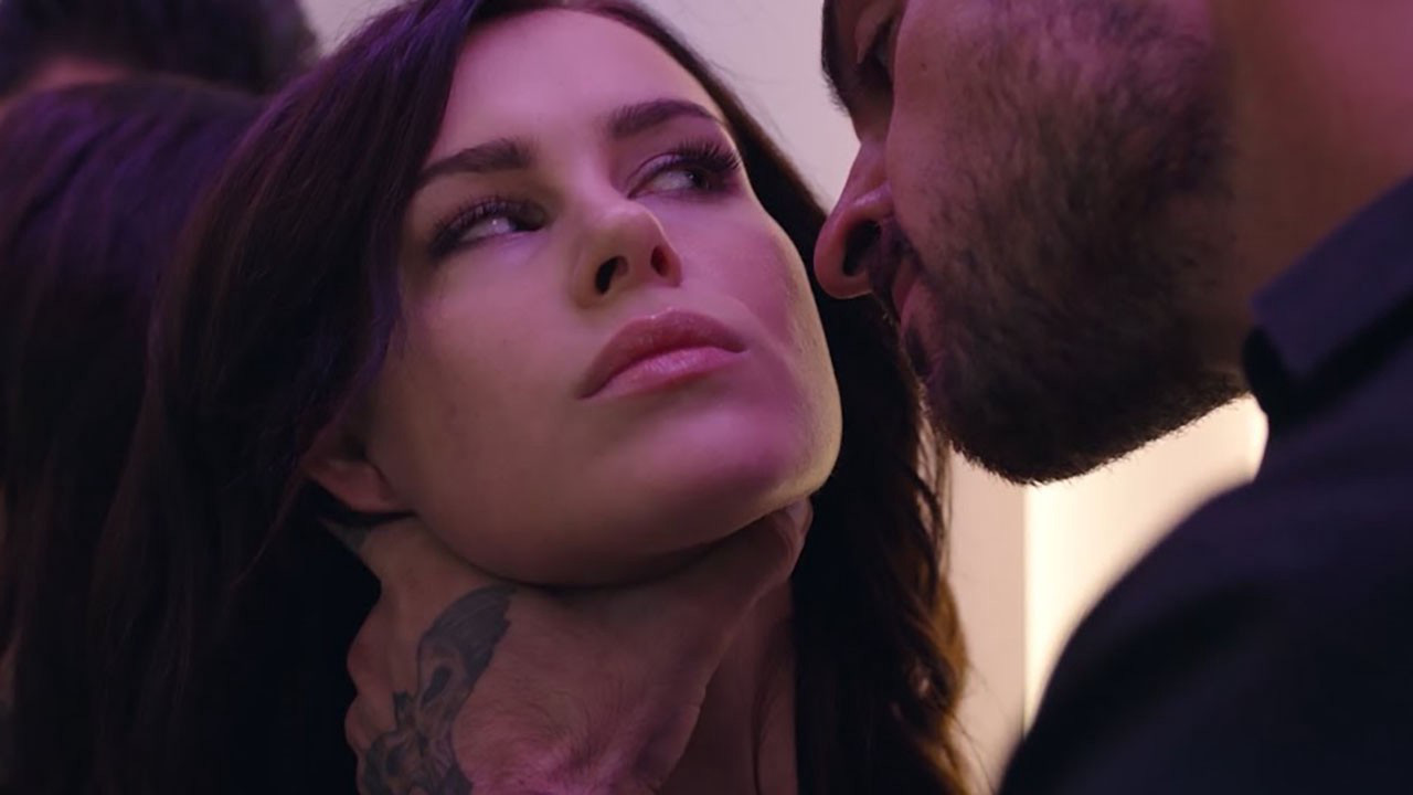 13 lý do 365 DAYS là thảm họa top 1 trending tệ nhất Netflix: Cốt truyện cộc lốc, cảnh nóng làm mồi - Ảnh 6. 13 lý do 365 DAYS là thảm họa top 1 trending tệ nhất Netflix: Cốt truyện cộc lốc, cảnh nóng làm mồi - Ảnh 6.