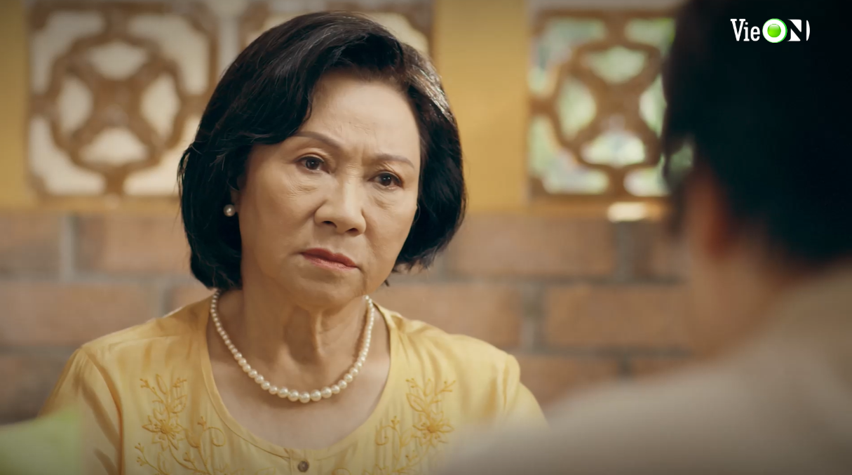 Gạo Nếp Gạo Tẻ 2 tập 4: Nghe lời tiểu tam, Trung Dũng đuổi b&agrave; cả Th&uacute;y Ng&acirc;n ra khỏi nh&agrave; - Ảnh 1.