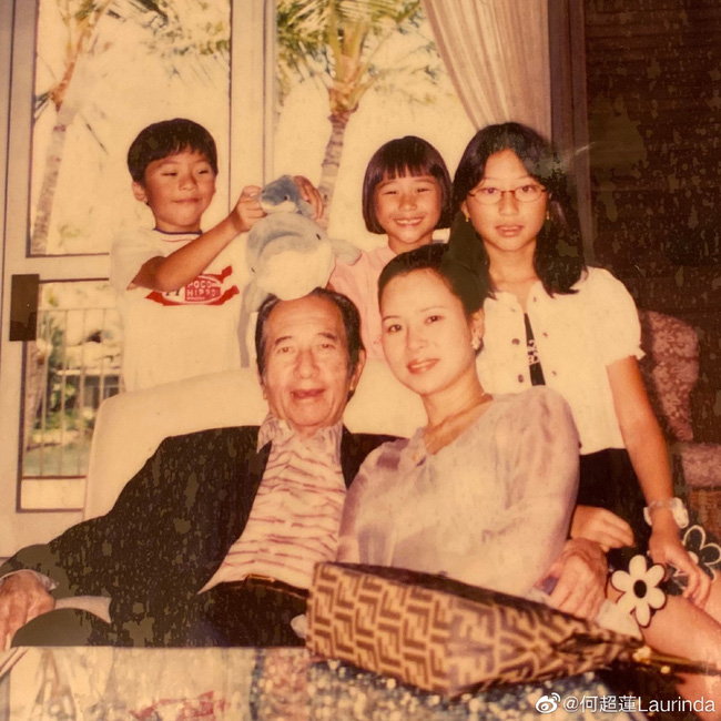 Gia tộc Vua s&ograve;ng b&agrave;i Macau trong Ng&agrave;y của Cha: Hầu hết đều im lặng, chỉ c&oacute; 2 tiểu thư đăng ảnh nhớ thương người cha qu&aacute; cố - Ảnh 1.