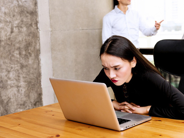 C&aacute;i chết của lo&agrave;i ngựa hoang: Đ&ugrave;ng đ&ugrave;ng lửa giận đ&ograve;i ăn thua ngay kh&ocirc;ng phải đối s&aacute;ch hay trước kẻ tiểu nh&acirc;n - Ảnh 1.