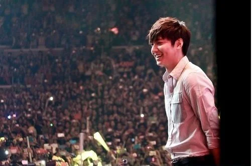 5 sự thật tưởng bịa mà thật về Lee Min Ho: Đệ tử huyền thoại bóng đá Hàn, được Hollywood mời, nổi tiếng hơn cả Mariah Carey? - Ảnh 10.