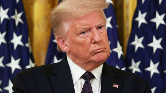 Nh&agrave; Trắng: &Ocirc;ng Trump kh&ocirc;ng cần c&aacute;ch ly v&igrave; kh&ocirc;ng phải l&agrave; d&acirc;n thường - Ảnh 1.