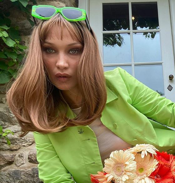  Bella Hadid thả d&aacute;ng đẹp như tạc tượng ở &Yacute; - Ảnh 8.