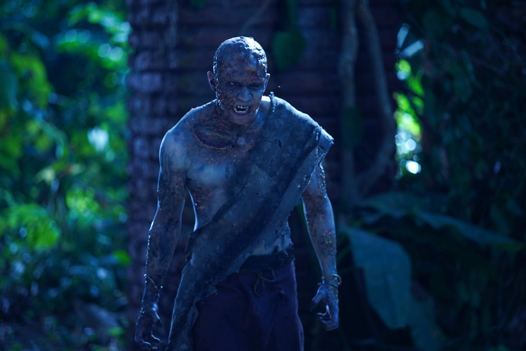 C&oacute; trai đẹp phim đam mỹ bảo k&ecirc; nhưng bộ đ&ocirc;i khẩu nghiệp vẫn bị ma rượt t&eacute; kh&oacute;i ở trailer Ng&ocirc;i Đền Kỳ Qu&aacute;i 2 - Ảnh 7.