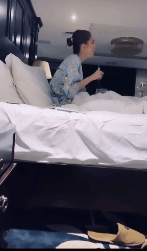 Ngọc Trinh vừa ăn vừa tập hát hit Mỹ Tâm, khẳng định sẽ mời đàn chị song ca để dành tặng trợ lý? - Ảnh 3.