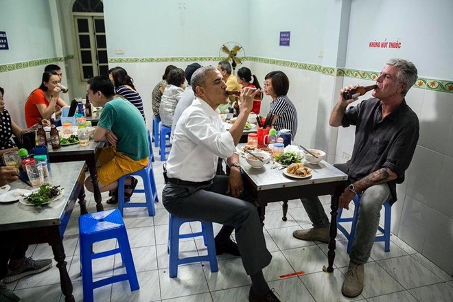 Số phận của những quán ăn Việt sau khi được các Tổng thống Mỹ ghé thăm đều thay đổi đến bất ngờ, nhưng gây tranh cãi nhất là hàng bún chả Obama - Ảnh 12.