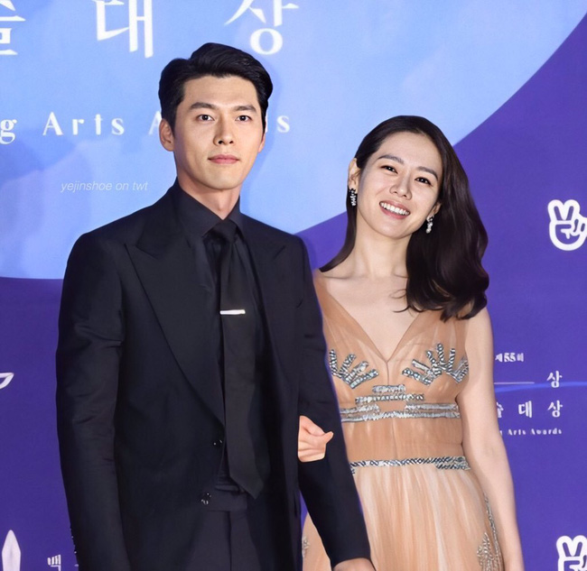 Hyun Bin và Son Ye Jin vừa xác nhận tham dự lễ trao giải Baeksang vào 5/6, netizen đã ngay lập tức so sánh với cặp đôi Song - Song ngày nào - Ảnh 3.