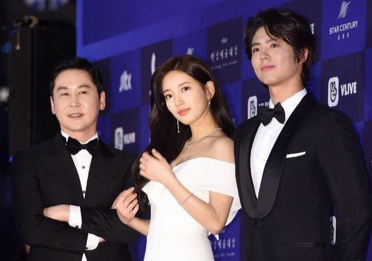 Baeksang 2020 quy tụ toàn quái vật nhưng spotligt dồn sạch vào đôi tình nhân Hyun Bin - Son Ye Jin? - Ảnh 12.