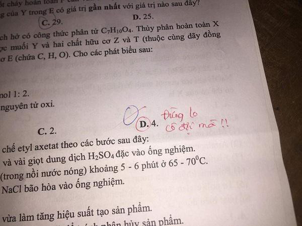 Những pha chọc ngoáy học sinh bằng lời phê cực chất của giáo viên: Thánh cà khịa là đây chứ đâu! - Ảnh 1.