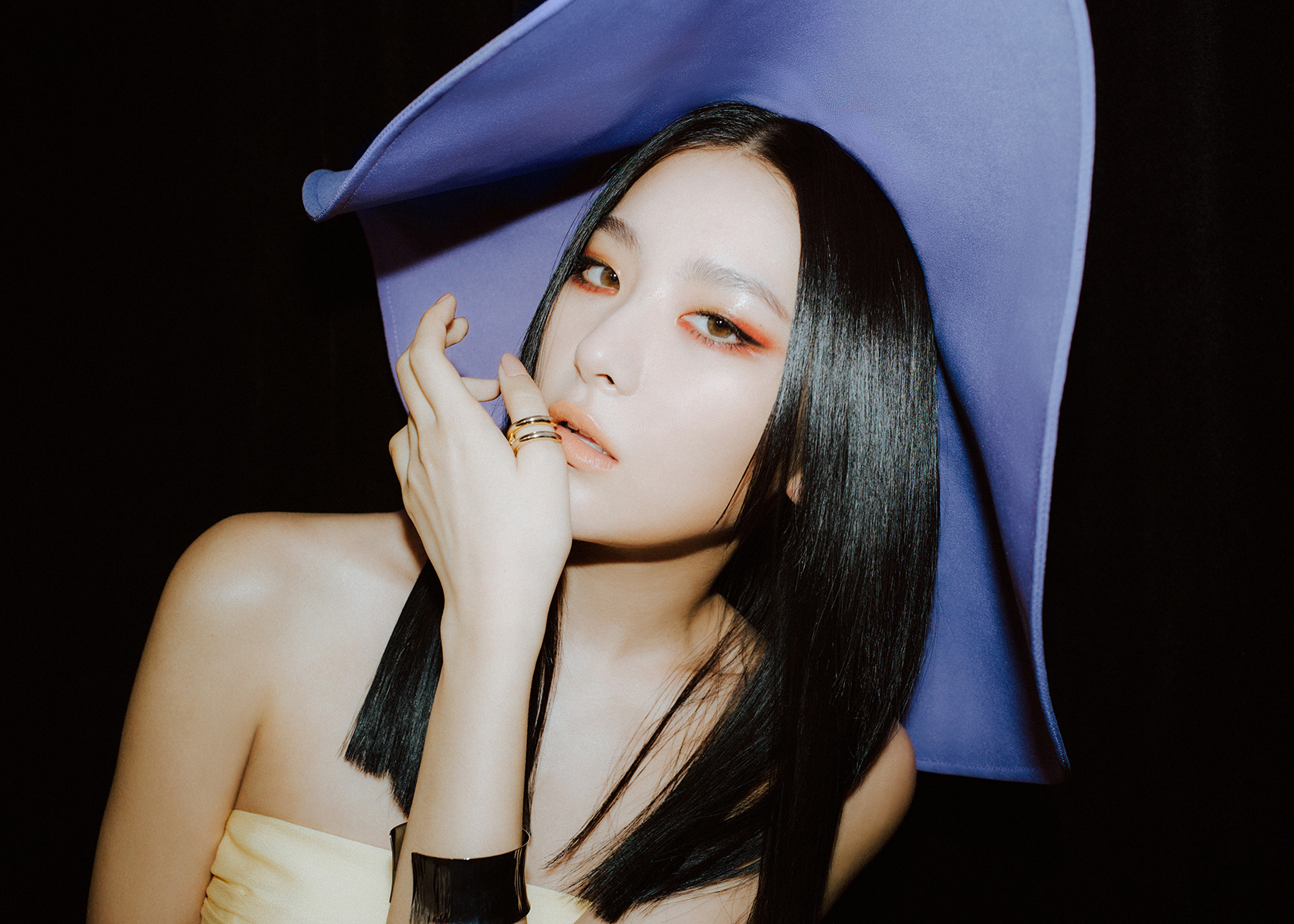 Sốc visual bộ đôi Red Velvet trong ảnh teaser mới, ngộp thở khi lướt đến đường nét cực phẩm của nữ thần đẹp nhất Kpop - Ảnh 6. Sốc visual bộ đôi Red Velvet trong ảnh teaser mới, ngộp thở khi lướt đến đường nét cực phẩm của nữ thần đẹp nhất Kpop - Ảnh 6.