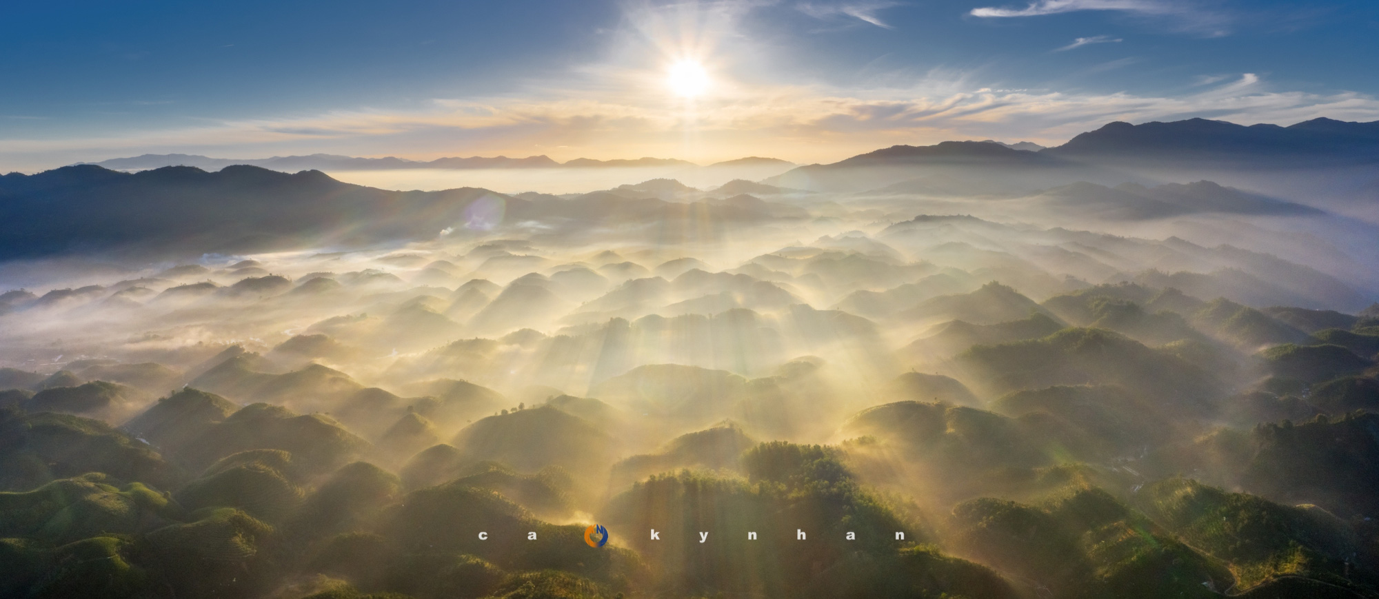 Hay l&agrave; m&igrave;nh về qu&ecirc; chăn vịt - bộ ảnh chụp từ tr&ecirc;n kh&ocirc;ng đ&agrave;n vịt v&agrave;i ngh&igrave;n con của ch&agrave;ng nhiếp ảnh trẻ g&acirc;y ấn tượng mạnh - Ảnh 4.