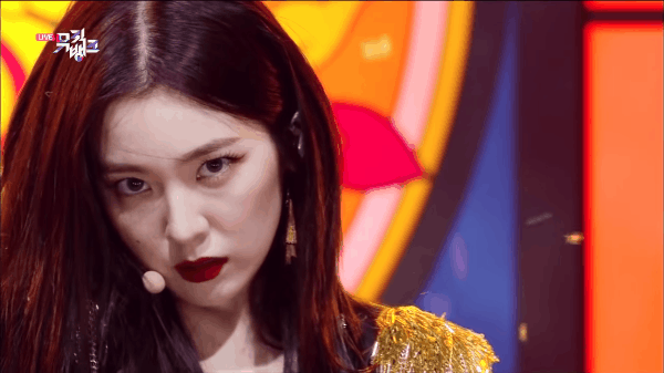 Thần thái ending với ánh mắt như dao cau của Irene (Red Velvet) tưởng đâu dọa được fan, ai ngờ lại bị so sánh quạo như... chú cún - Ảnh 3.