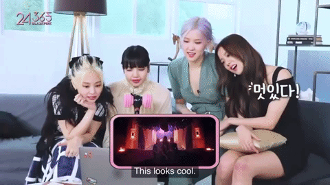 BLACKPINK mê mẩn reaction MV của mình: Lisa diễn lại meme bĩu môi huyền thoại, Jennie tiết lộ cảnh quay làm cả nhóm bầm dập đầu gối - Ảnh 2.