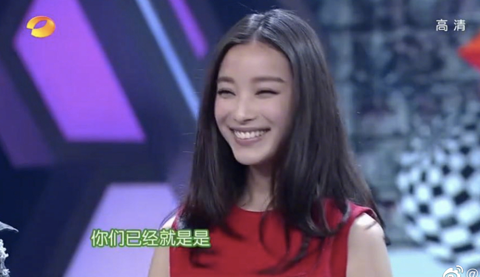 Nhan sắc mỹ nhân Cbiz lần đầu lên Happy Camp: Dương Mịch - Triệu Lệ Dĩnh khác xa bây giờ, tiếc nuối nhất là Trịnh Sảng - Ảnh 8. Nhan sắc mỹ nhân Cbiz lần đầu lên Happy Camp: Dương Mịch - Triệu Lệ Dĩnh khác xa bây giờ, tiếc nuối nhất là Trịnh Sảng - Ảnh 8.