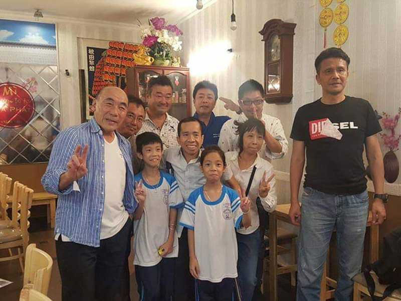 Nhìn lại ca phẫu thuật tách cặp song sinh Việt - Đức 32 năm trước: Ca mổ đi vào lịch sử y học Việt Nam - Ảnh 9. Nhìn lại ca phẫu thuật tách cặp song sinh Việt - Đức 32 năm trước: Ca mổ đi vào lịch sử y học Việt Nam - Ảnh 9.