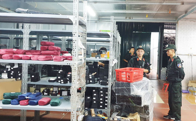 Trần Thành Phú - chủ kho hàng lậu khủng 40 nhân viên chốt đơn vẫn chưa có mặt để làm việc với cơ quan chức năng - Ảnh 1.