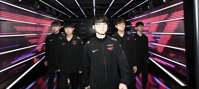 Cộng đồng dậy sóng vì T1 của chủ tịch Faker bật bãi khỏi top 10 team mạnh nhất thế giới - Ảnh 9.