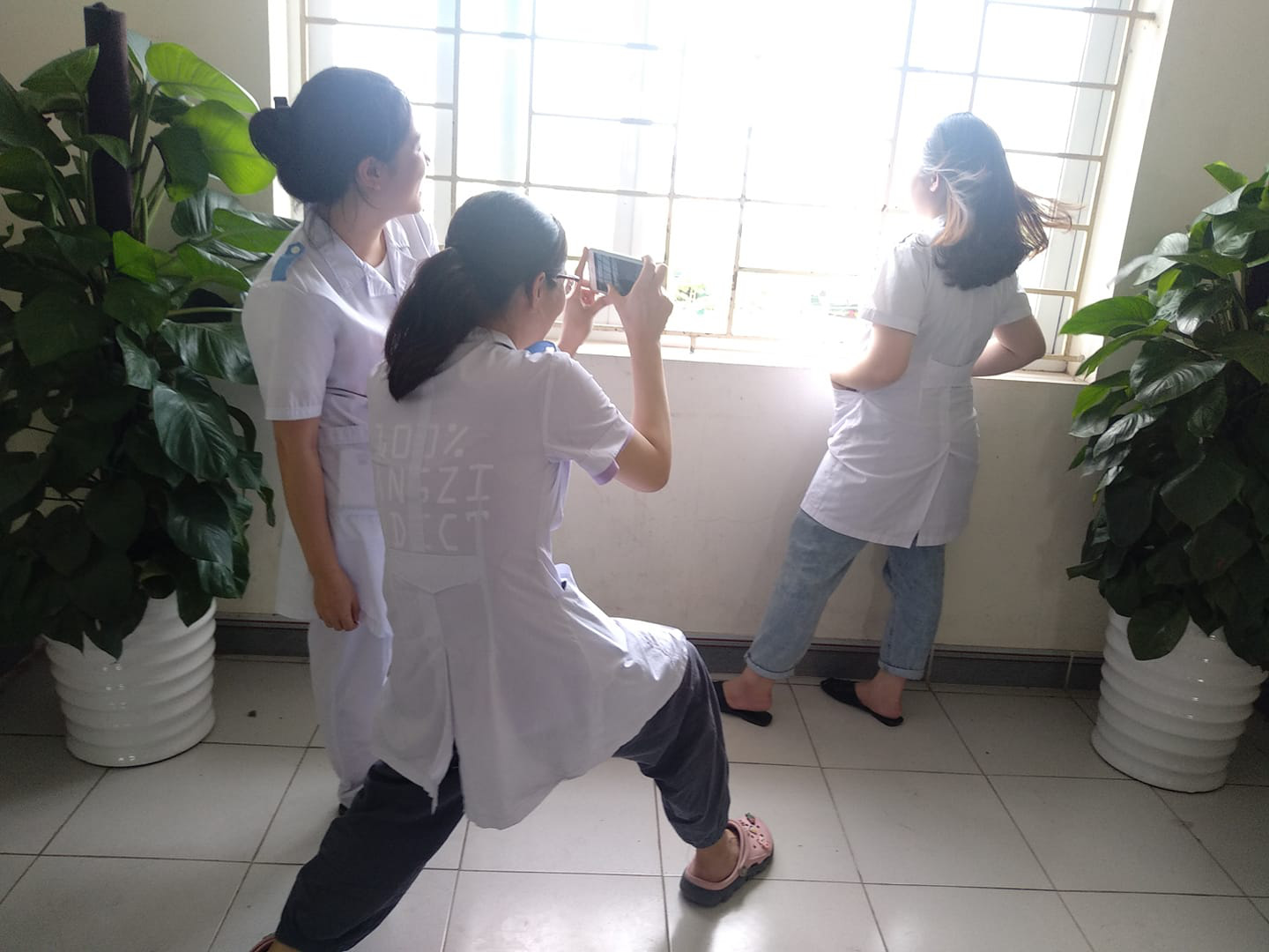 Cuộc đời c&oacute; đ&ocirc;i khi chẳng cần g&igrave; nhiều, chỉ cần một đứa bạn chụp ảnh c&oacute; t&acirc;m - Ảnh 13.