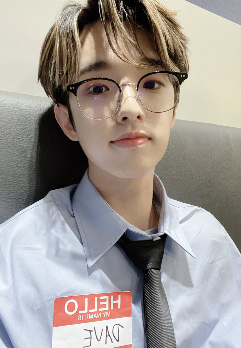 Xôn xao thu nhập quá khủng của sao Kbiz trên Youtube: IU và EXO kiếm cả tỷ đồng, Lisa suýt thành triệu phú đô la - Ảnh 8. Xôn xao thu nhập quá khủng của sao Kbiz trên Youtube: IU và EXO kiếm cả tỷ đồng, Lisa suýt thành triệu phú đô la - Ảnh 8.