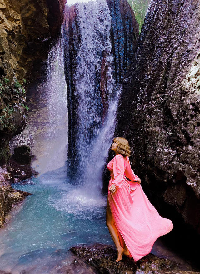 Yêu vẻ đẹp hoang sơ, tìm về Buôn Ma Thuột: Núi đá Voi mẹ sừng sững, thác Dray Nur nước đổ hùng vĩ, không khí mát mẻ  - Ảnh 18.