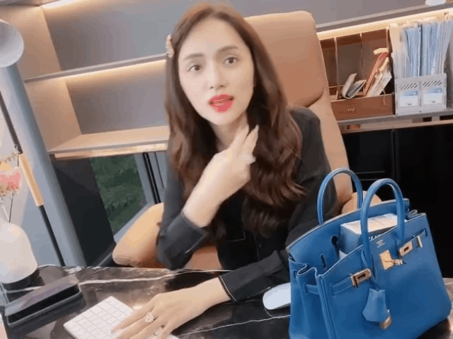 Mỹ nh&acirc;n Đi&ecirc;n Th&igrave; C&oacute; Sao sang chảnh ng&uacute;t ng&agrave;n l&agrave; thế m&agrave; chỉ m&ecirc; kiểu nail đơn giản tự sơn ở nh&agrave; cũng được - Ảnh 3.