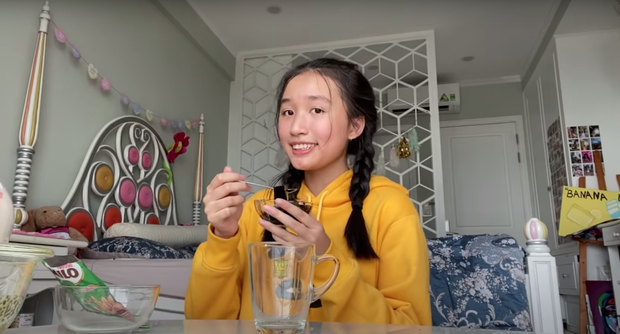 Mặt mộc siêu xinh của Jenny Huỳnh - Youtuber 15 tuổi “quá là sến” đang được dân mạng rất cưng - Ảnh 3.