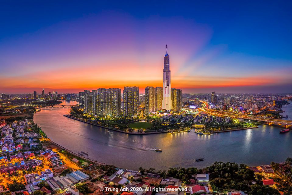 Khoảnh khắc 2 to&agrave; th&aacute;p cao nhất S&agrave;i G&ograve;n v&ocirc; t&igrave;nh lọt chung khung h&igrave;nh khiến d&acirc;n mạng thảng thốt: Đẹp như cảnh trong phim Hollywood vậy! - Ảnh 10.