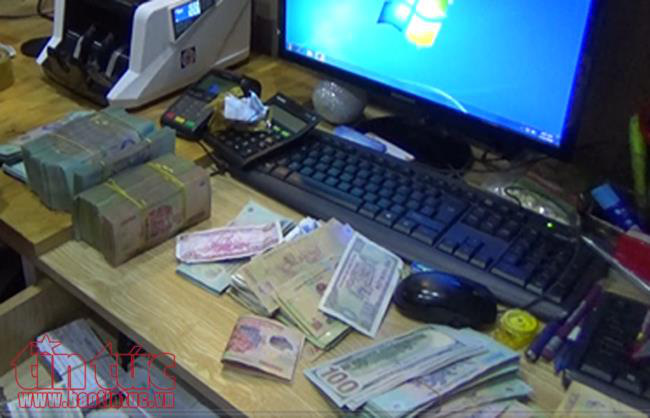 Hưng Yên: Triệt phá đường dây đánh bạc liên tỉnh trên Internet trị giá hơn 20 nghìn tỷ đồng - Ảnh 1.