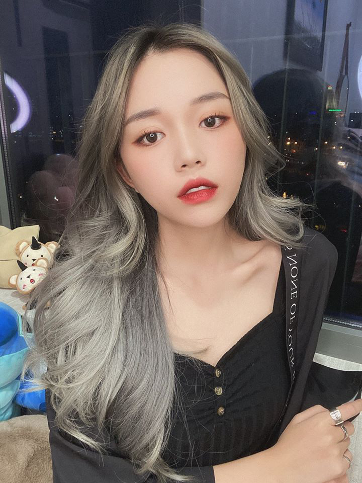 Visual của Linh Ngọc Đ&agrave;m quả l&agrave; xuất sắc, chấp hết mọi thể loại m&agrave;u t&oacute;c tắc k&egrave; hoa - Ảnh 4.