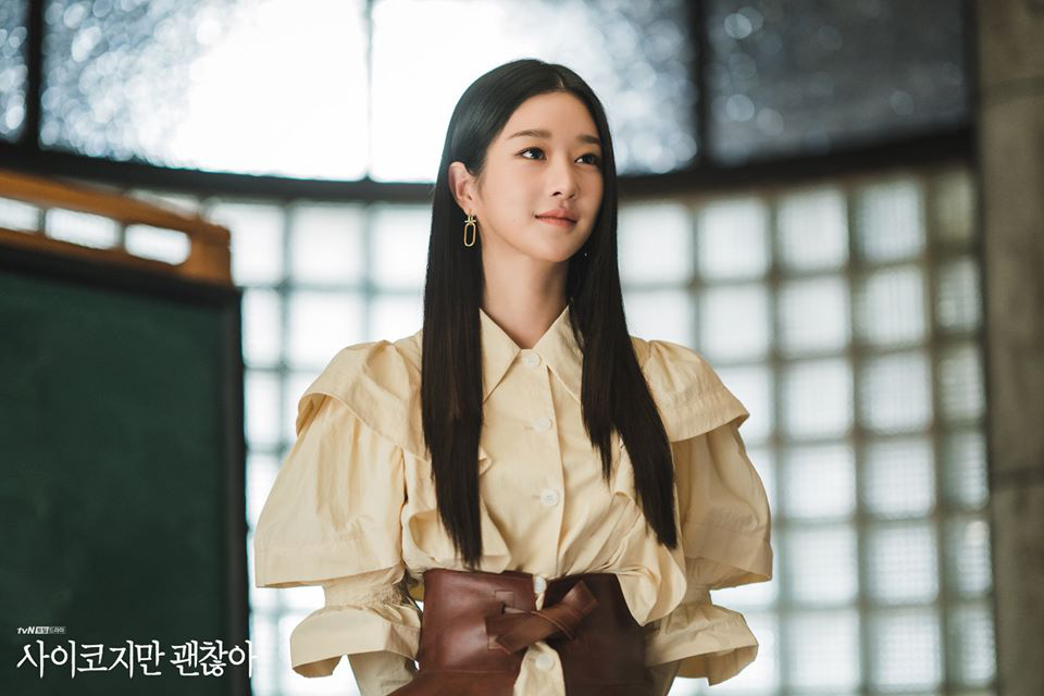 Mãn nhãn với loạt trang phục của Seo Ye Ji (Điên Thì Có Sao): Váy áo tôn eo hay bồng bềnh hết sức hóa ra là có dụng ý - Ảnh 6.