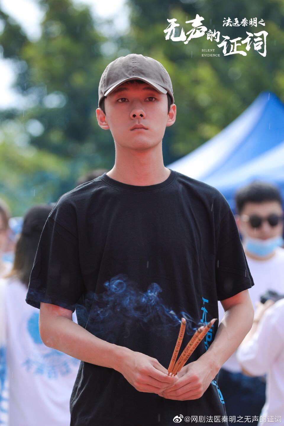 Th&aacute;nh lầy Trương Vũ Kiếm hăm hở đ&oacute;ng phim trinh th&aacute;m, netizen ho&agrave;i nghi: Anh nh&agrave; nghi&ecirc;m t&uacute;c nổi kh&ocirc;ng ta? - Ảnh 2.