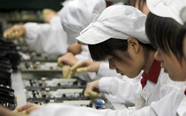 Công ty mới đăng tuyển hàng nghìn công nhân ở Việt Nam với mức lương 14 triệu đồng vừa chính thức trở thành đối tác lắp ráp iPhone của Apple - Ảnh 1.