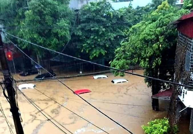 PGĐ Trung tâm Dự báo KTTVQG: Lượng mưa gây ngập đến nóc ô tô ở Hà Giang lớn nhất trong 59 năm qua - Ảnh 3.