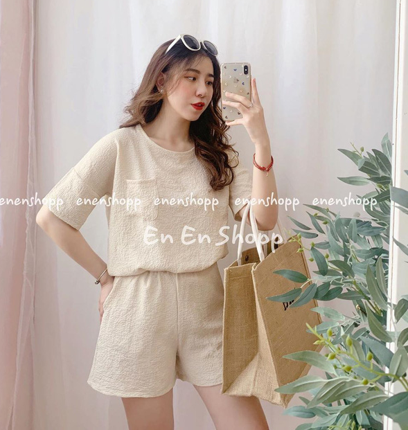 Bạn có nhắm mắt cũng mặc đẹp nếu mix quần short ống rộng với 12 kiểu áo xinh yêu này - Ảnh 23.