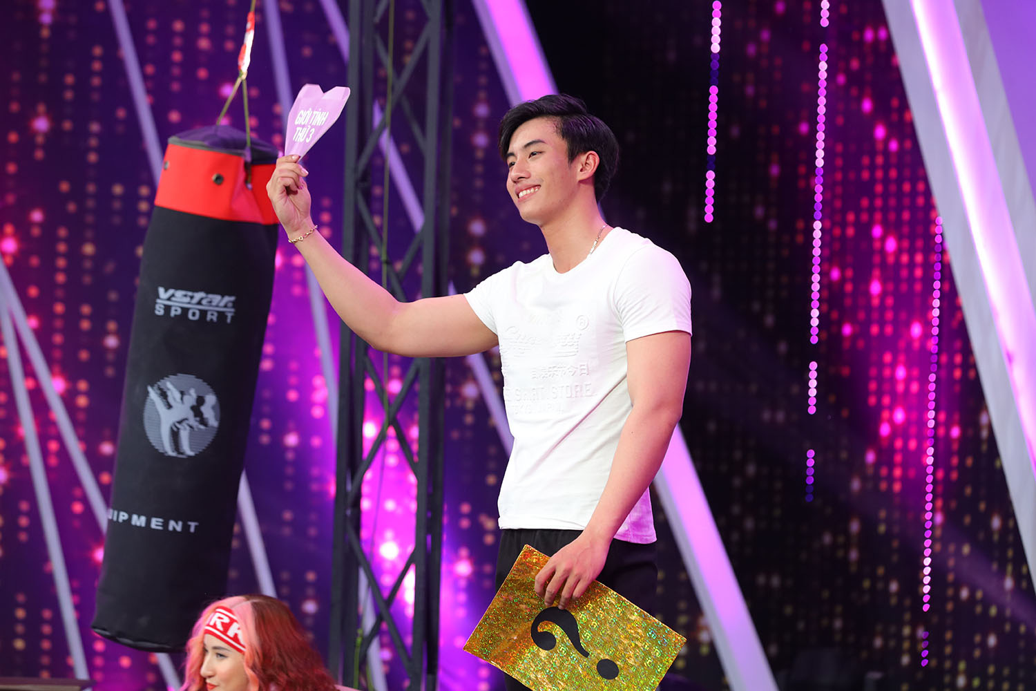 Netizen nô nức xin Facebook của cực phẩm màu Tím khiến ai cũng ngỡ trai thẳng ở Người ấy là ai - Ảnh 3. Netizen nô nức xin Facebook của cực phẩm màu Tím khiến ai cũng ngỡ trai thẳng ở Người ấy là ai - Ảnh 3.