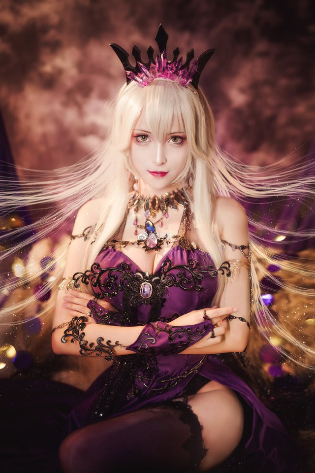 Ngắm mỹ nhân Fate/Grand Order đầy ma mị và quyến rũ qua loạt ảnh cosplay đẹp lung linh - Ảnh 1.