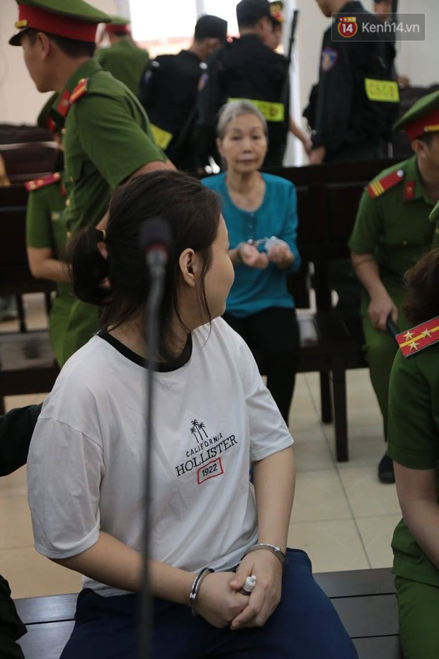 Tuyên án vụ thi thể đổ bê tông ở Bình Dương: Tử hình nữ chủ mưu, 3 bị cáo khác nhận tổng cộng 54 năm tù - Ảnh 5.