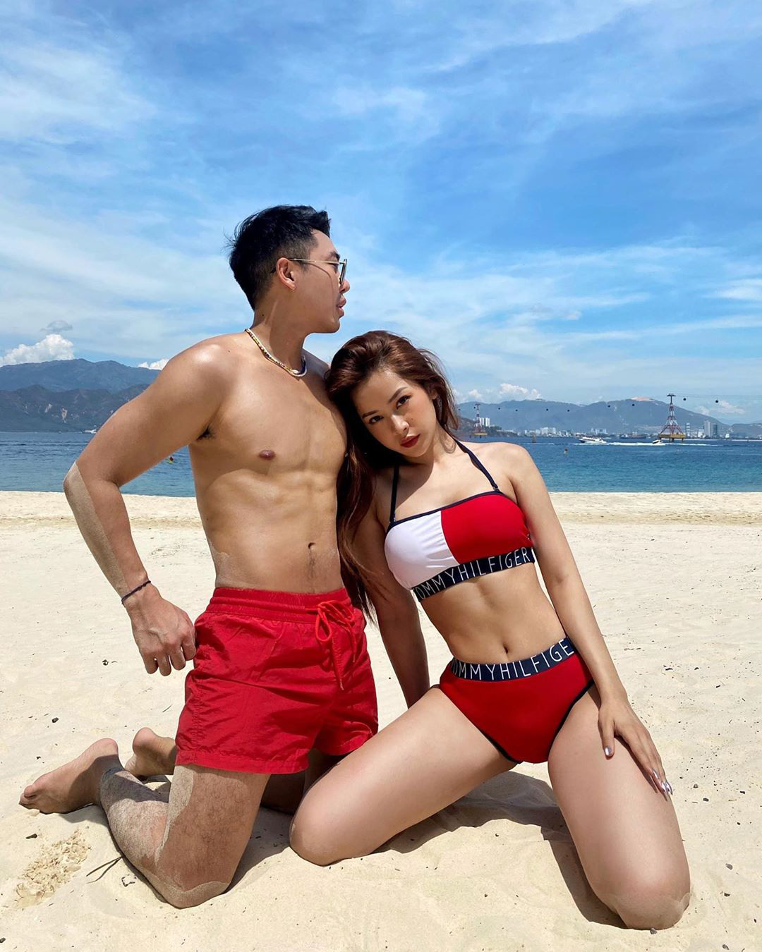 Có nàng tiên cá nào hot hơn Chi Pu? Diện toàn bikini 2 mảnh khoe body như nữ thần khiến hội chị em cũng phải xuyến xao - Ảnh 1.