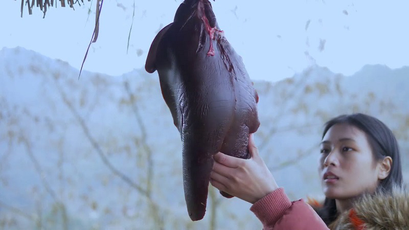 Ngay tại Trung Quốc đ&atilde; c&oacute; loạt vlogger phong c&aacute;ch na n&aacute; L&yacute; Tử Thất, c&oacute; người c&ograve;n gần như &ldquo;copy&rdquo; nguy&ecirc;n si - Ảnh 16.