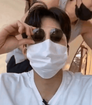 Ji Chang Wook bất ngờ khoe clip h&aacute;t h&ograve; dịp sinh nhật, rất đẹp trai đĩnh đạc cho đến khi... b&agrave;y tr&ograve; con b&ograve; ho&aacute; th&agrave;nh ch&agrave;ng ngốc - Ảnh 3.