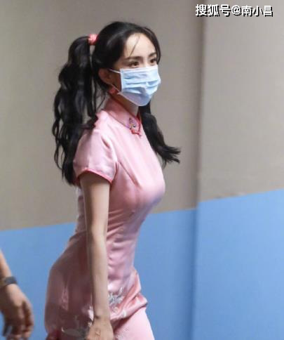 Dương Mịch bị soi sử dụng quần độn để n&acirc;ng cấp v&ograve;ng 3, thậm ch&iacute; nhiều lần gặp tai nạn kh&oacute; đỡ - Ảnh 2.