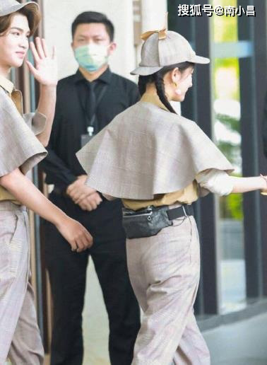 Dương Mịch bị soi sử dụng quần độn để n&acirc;ng cấp v&ograve;ng 3, thậm ch&iacute; nhiều lần gặp tai nạn kh&oacute; đỡ - Ảnh 4.