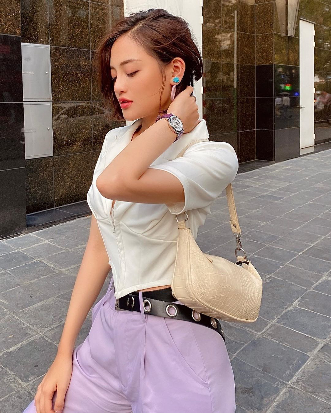 Cô Cám xấu tính của Tình yêu và tham vọng: Style trong phim sang chảnh nhưng ngoài đời còn sexy đốt mắt hơn gấp vạn lần - Ảnh 6.