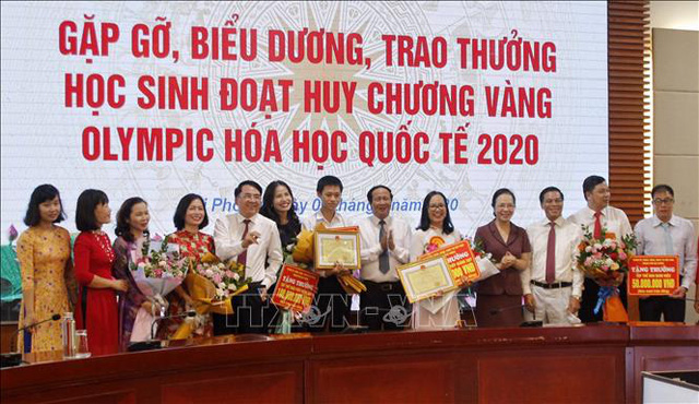 Hải Phòng thưởng nửa tỷ đồng cho “chàng trai vàng” Hóa học Lý Hải Đăng - Ảnh 1.