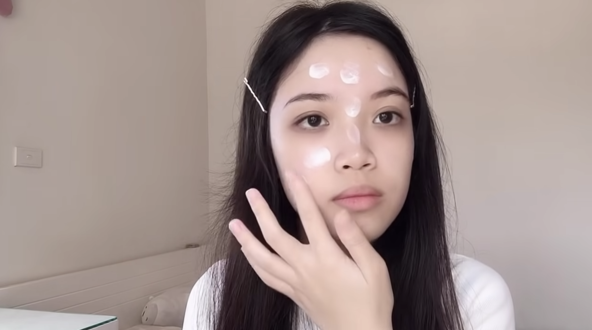 Từng bị mụn ẩn sần mặt, cô bạn giờ có làn da láng mịn phát hờn nhờ quy trình skincare kết hợp thông minh đồ bình dân và đắt tiền - Ảnh 19.