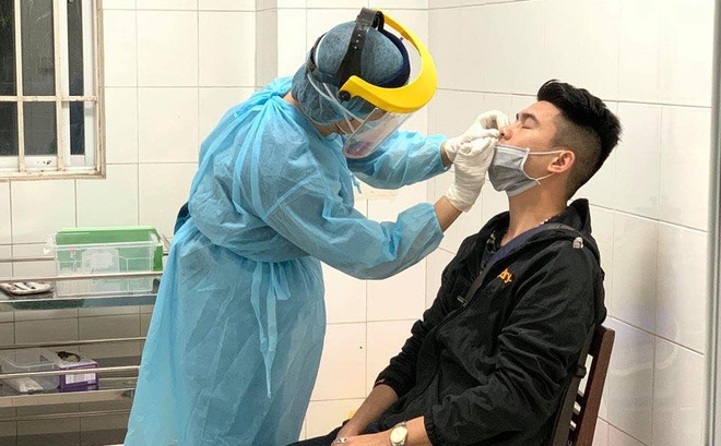 Bệnh nh&acirc;n Covid-19 khiến Hải Ph&ograve;ng tạm dừng qu&aacute;n B&aacute;nh đa B&agrave; Cụ từng đi những đ&acirc;u ở H&agrave; Nội? - Ảnh 1.