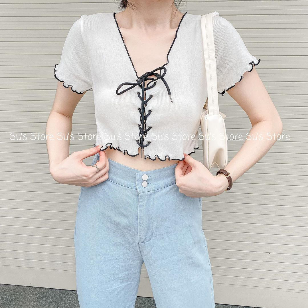 Phục Lisa sát đất: Cố tình mặc ngược crop top để ra kiểu áo mới kín đáo hơn nhưng vẫn xinh hết nấc - Ảnh 8.