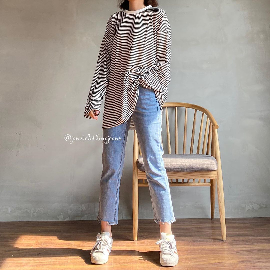 Nếu chỉ sắm 1 kiểu quần jeans, hãy chọn jeans ống đứng: Che nhược điểm đôi chân, mix với áo nào cũng đẹp mà giá chưa đến 200k - Ảnh 12.